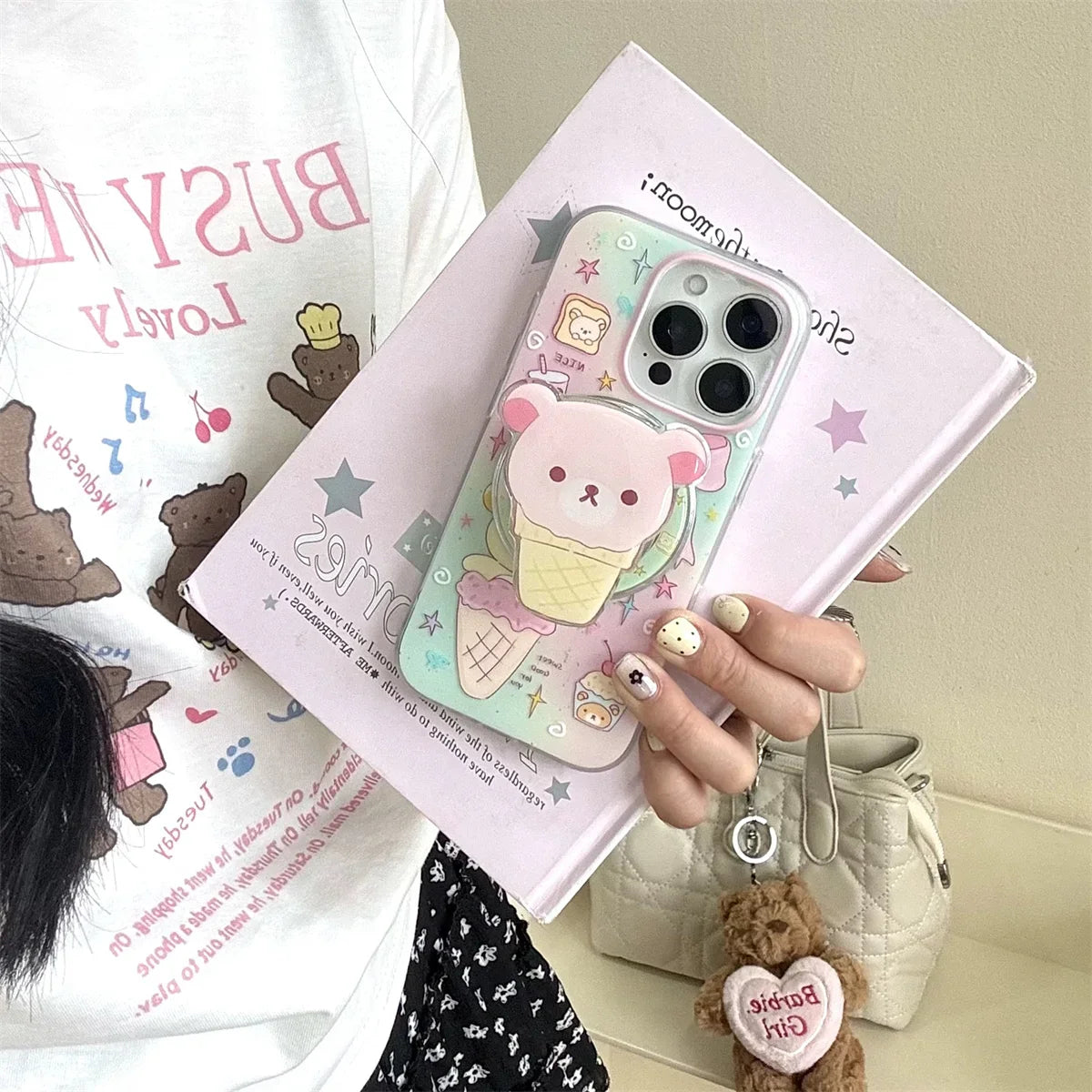 Cute ice cream is easily attracted by bear magnets Phone Case