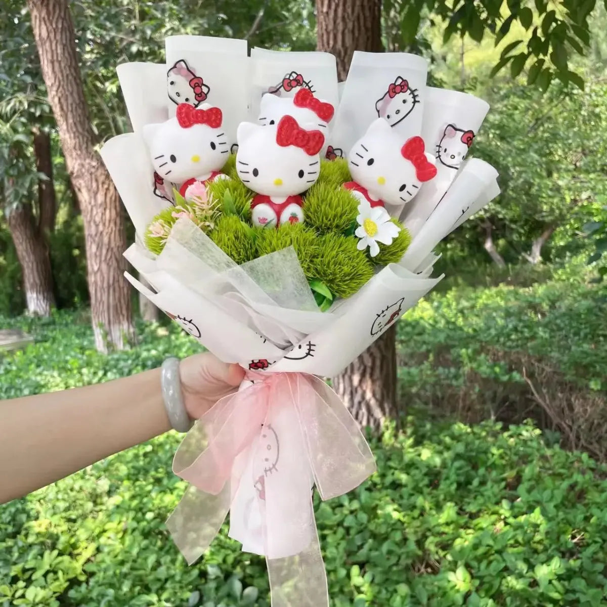 Hello Kitty Sanrio Character Bouquet – Kawaii Gift for Valentine’s, Birthday
