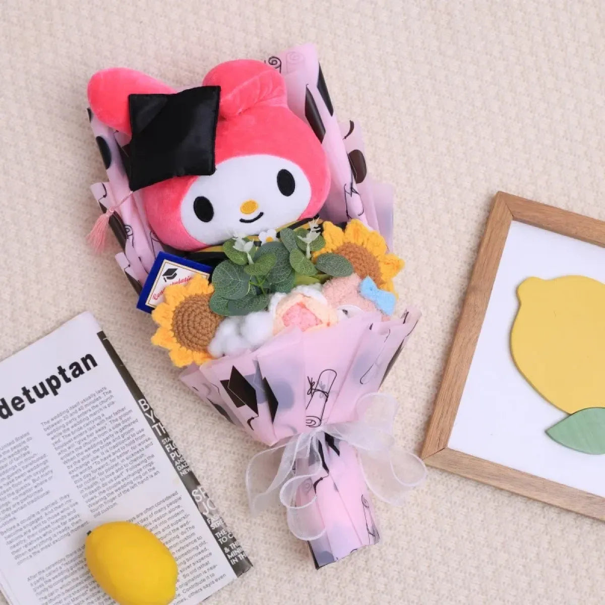 Kawaii Hello Kitty Graduation Plush Bouquet – Crochet Flowers Valentine Gift